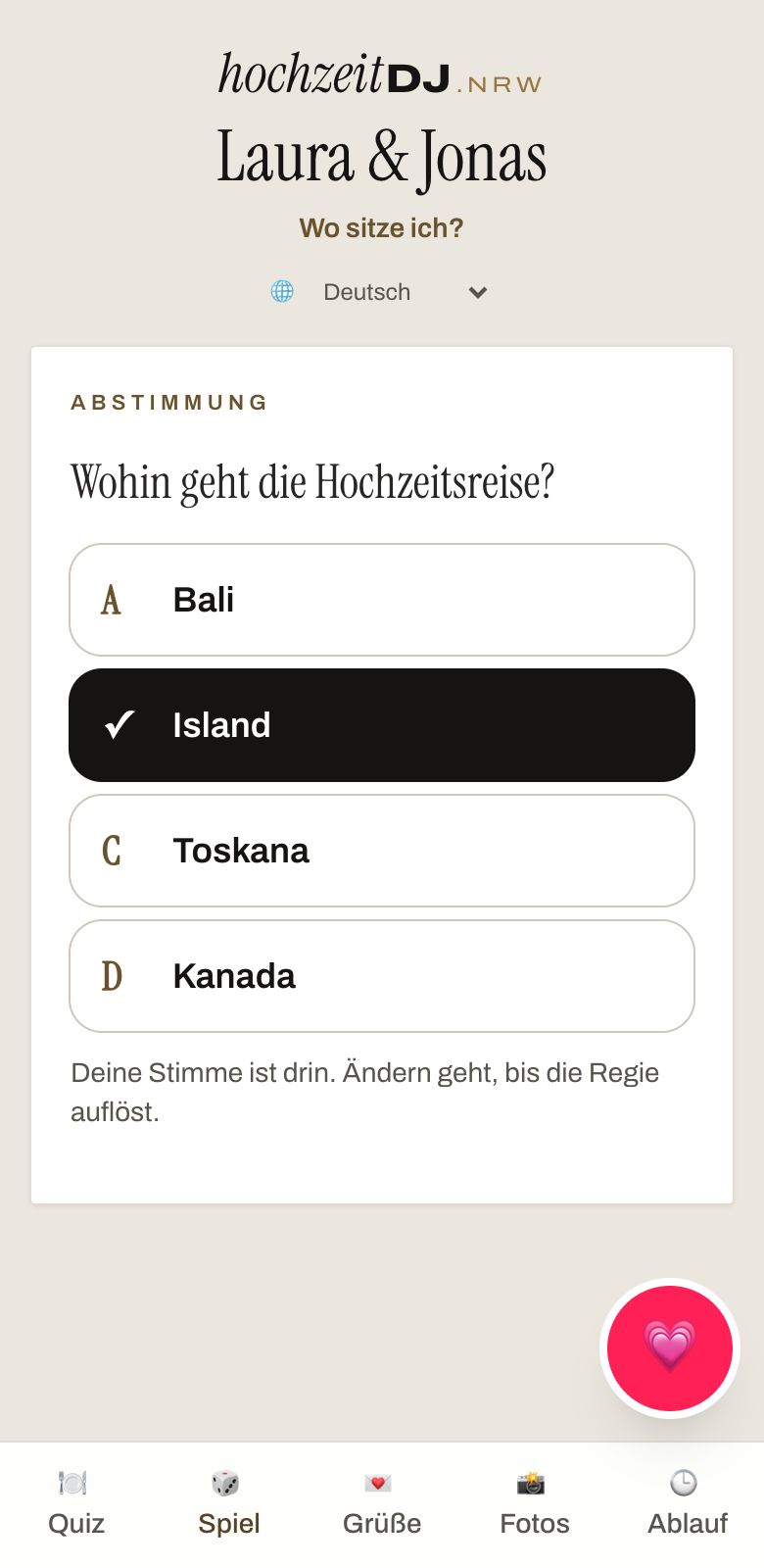 Abstimmung am Handy eines Gastes mit vier Antworten und gewählter Antwort