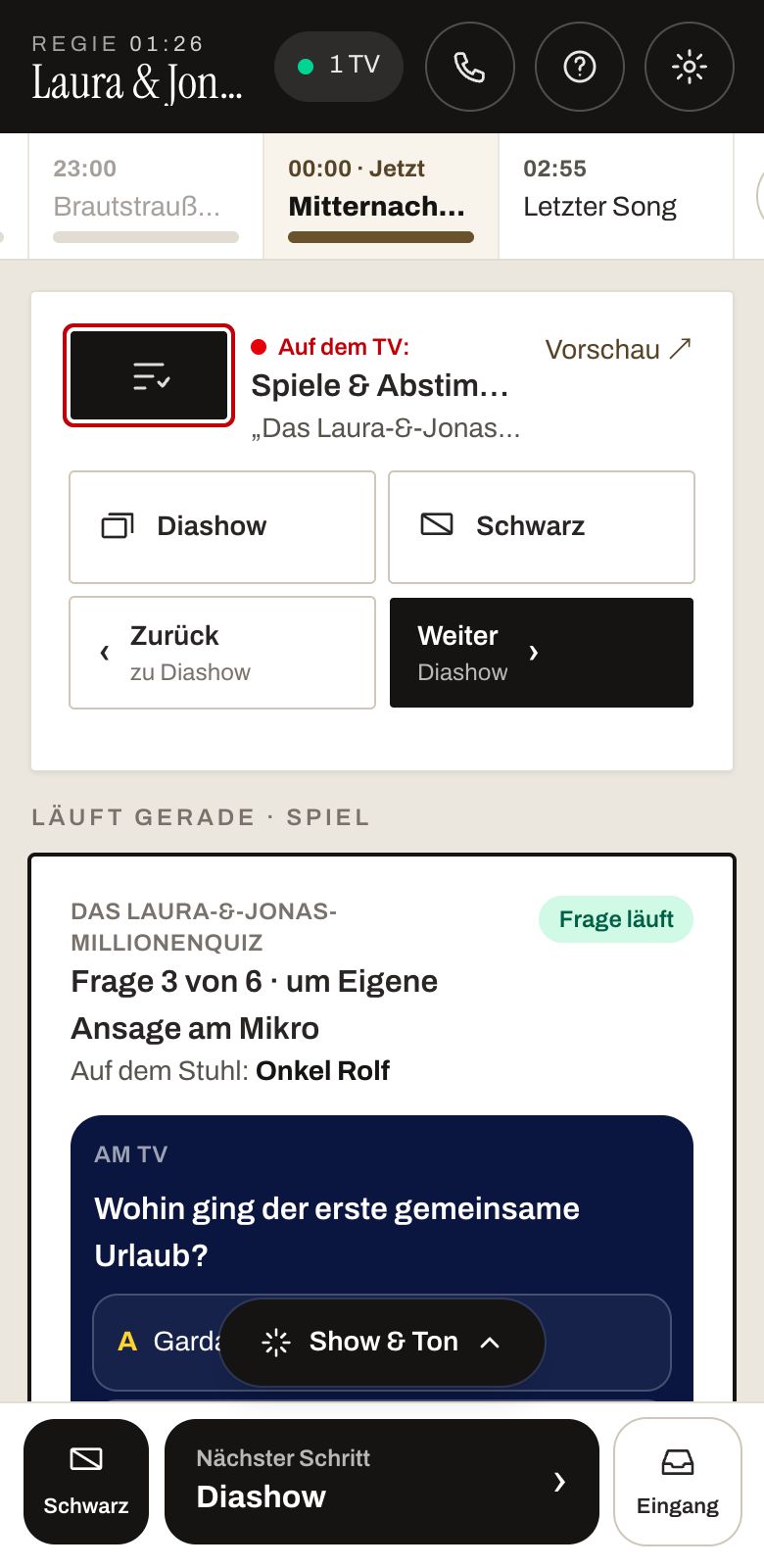 Regiepult am Handy nach der PIN mit Leinwand-Steuerung und laufendem Spiel